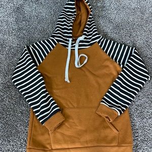 Boutique Two-tone Sweatshirt